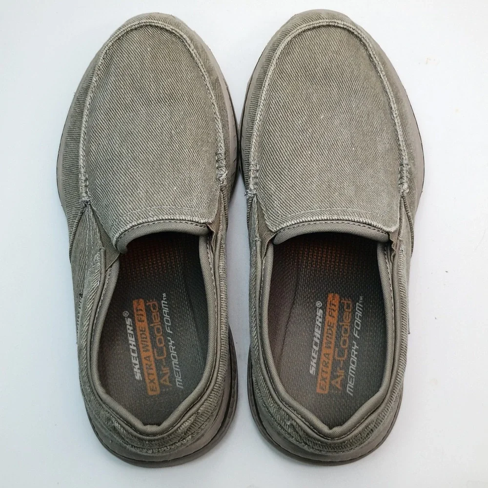 Skechers extra wide